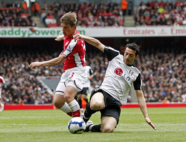 他不但能在 他不但能在